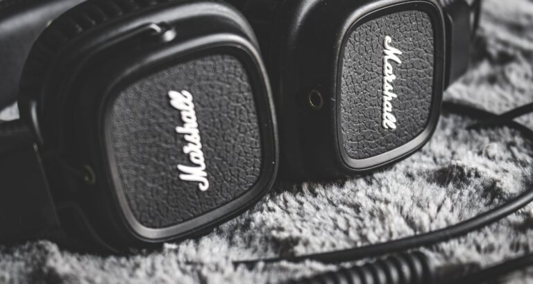 Finding The Best Tunes For The Best Deals: Music Downloads Tips And Tricks